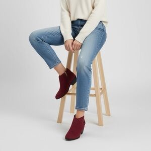 *Vince Camuto Parveen Booties Womens Size 6 Red Leather Perforated Heeled Trendy